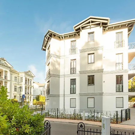 Quartier Eichenweg 8 * Neuhof (Heringsdorf)